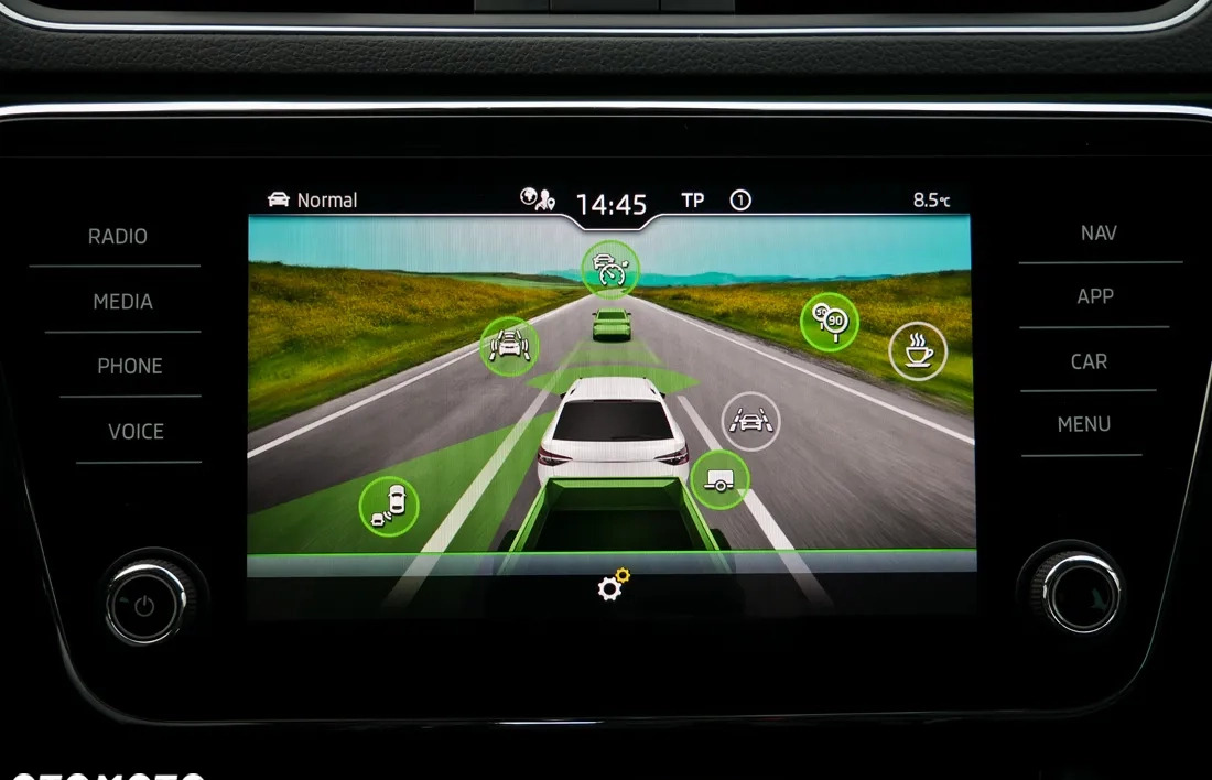 Skoda Superb cena 154900 przebieg: 71711, rok produkcji 2020 z Kraków małe 781